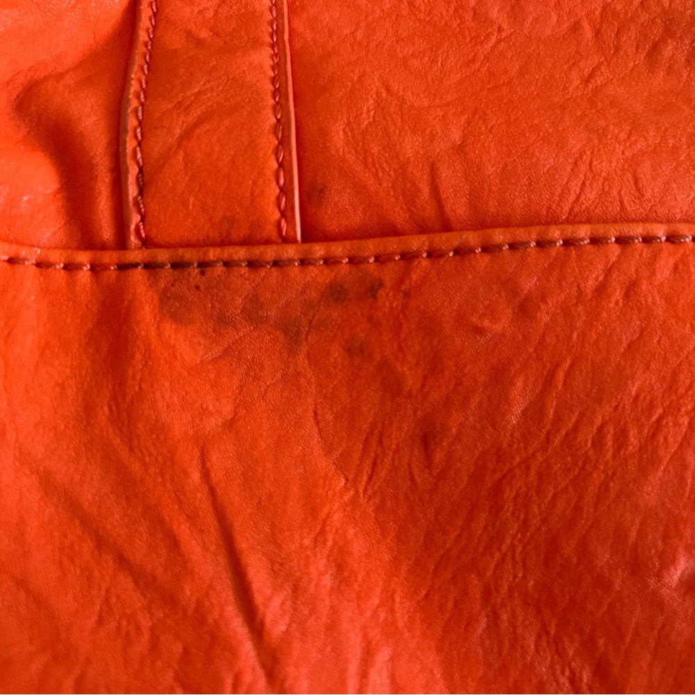 🧡 BCBGeneration 🧡Orange Leather Handbag - Picture 5 of 11